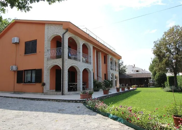 בית הארחה Prosinecki מאלינסקה