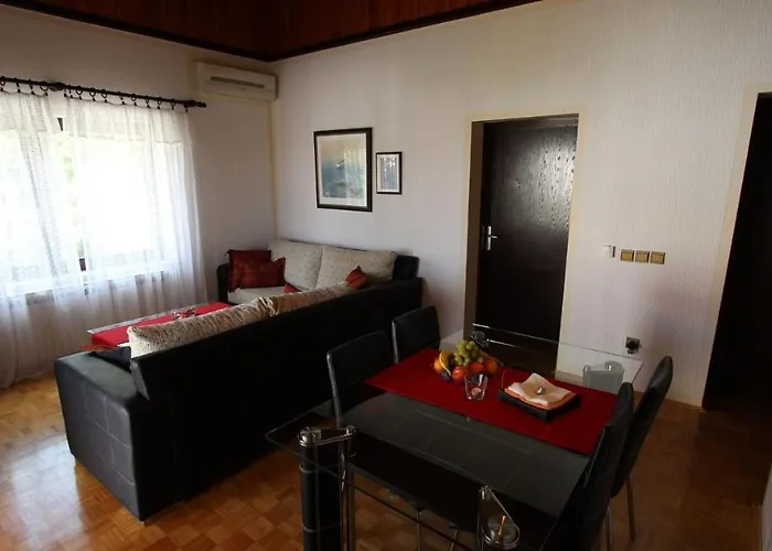 Prosinecki בית הארחה