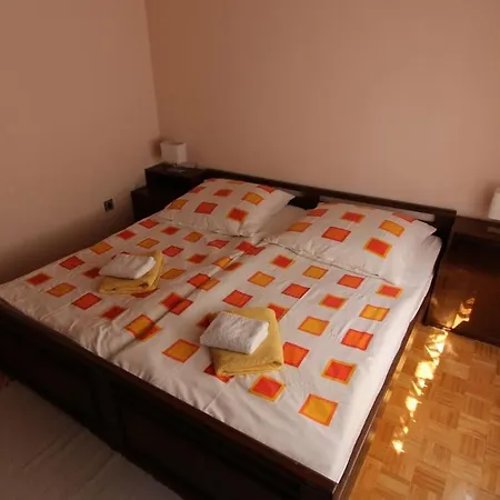 Prosinecki Pensionat Malinska