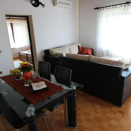 Prosinecki Pensionat Malinska